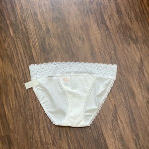 Gap love bikini